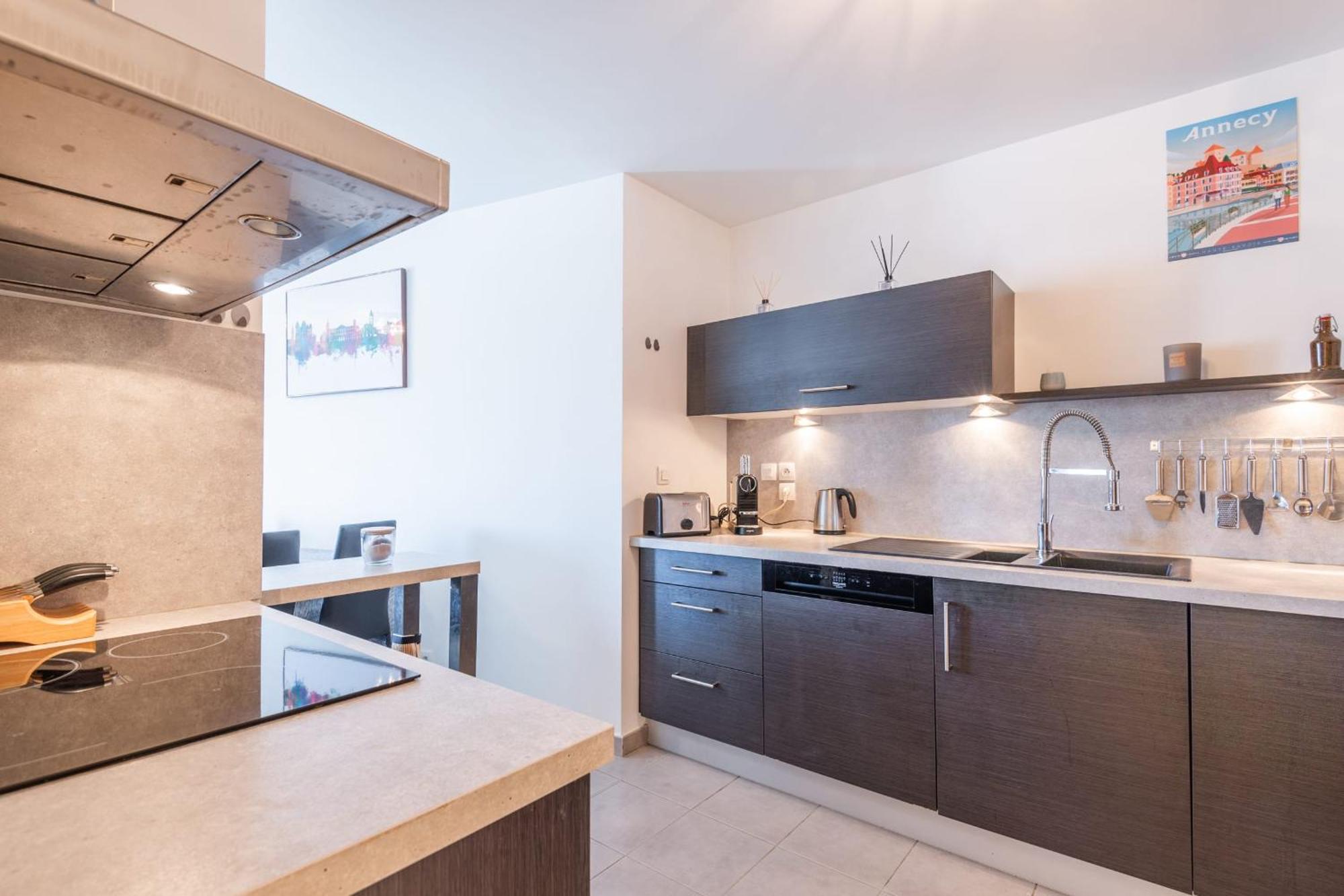 Appartement Joli T2 De 57 M Proche Et Vieille